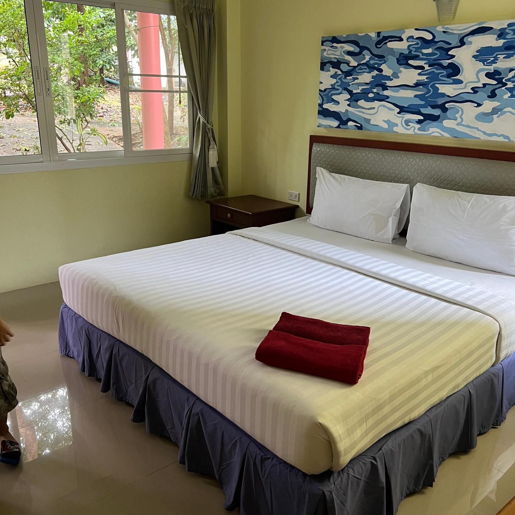 Kata Villa Merit Hill Bungalows Karon Exteriör bild